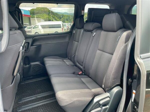 Ref:AUX-18700597 TOYOTA VOXY 2017 - Image 4