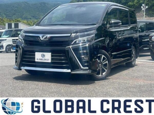 Ref:AUX-18700597 TOYOTA VOXY 2017