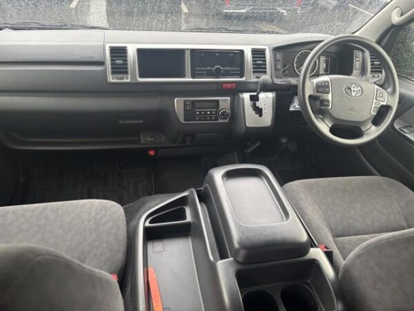 Ref:AUX-18711958 TOYOTA HIACE WAGON 2023 - Image 7
