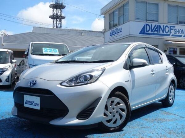 Ref:AUX-18724008 TOYOTA AQUA 2018 - Image 11