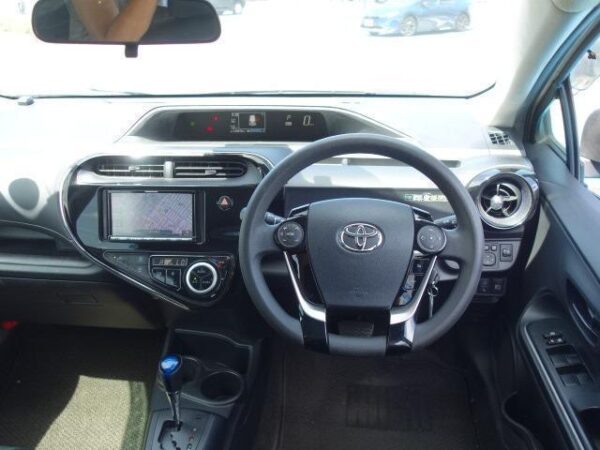 Ref:AUX-18724008 TOYOTA AQUA 2018 - Image 17