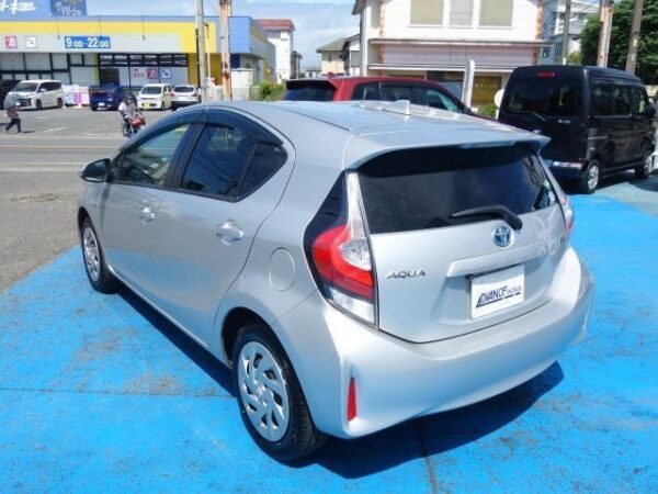 Ref:AUX-18724008 TOYOTA AQUA 2018 - Image 3