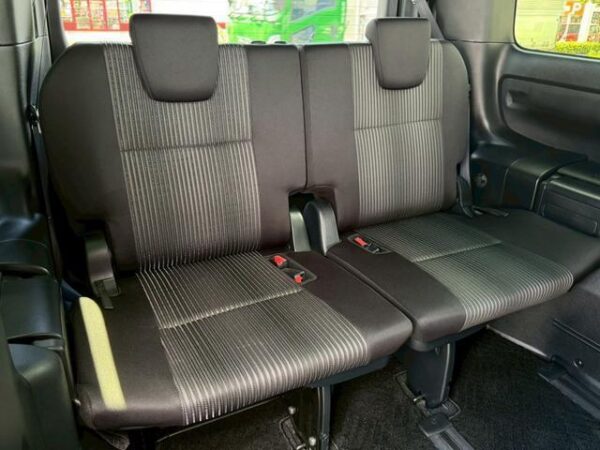 Ref:AUX-18726194 TOYOTA VOXY 2018 - Image 12