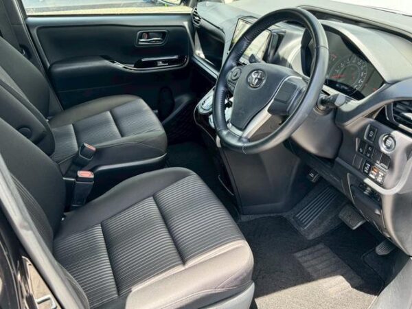 Ref:AUX-18726194 TOYOTA VOXY 2018 - Image 10
