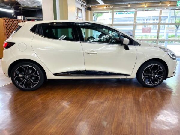 Ref:AUX-18727213 RENAULT LUTECIA 2017 - Image 4