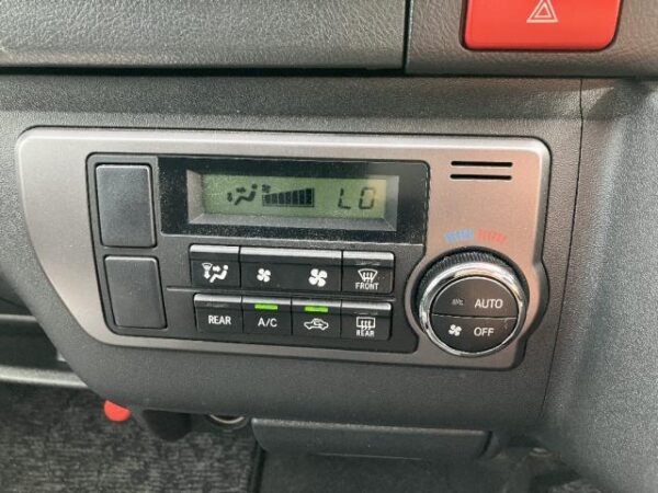 Ref:AUX-18727542 TOYOTA HIACE VAN 2016 - Image 15