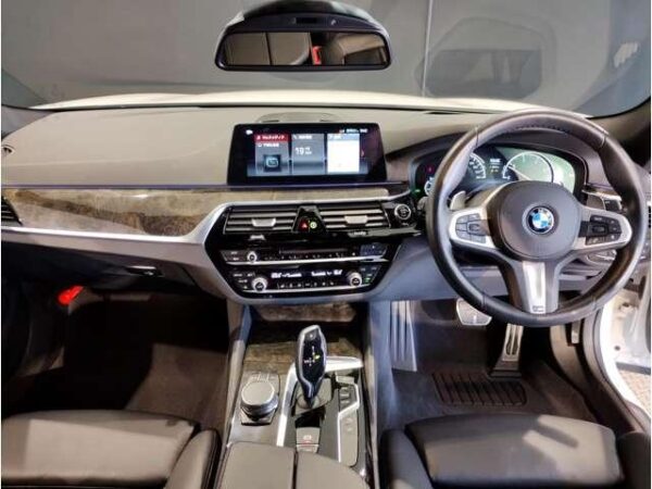 Ref:AUX-18730319 BMW 5 SERIES 2018 - Image 2