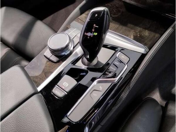 Ref:AUX-18730319 BMW 5 SERIES 2018 - Image 15
