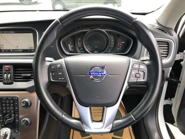 Ref:AUX-18731407 VOLVO V40 2014 - Image 4