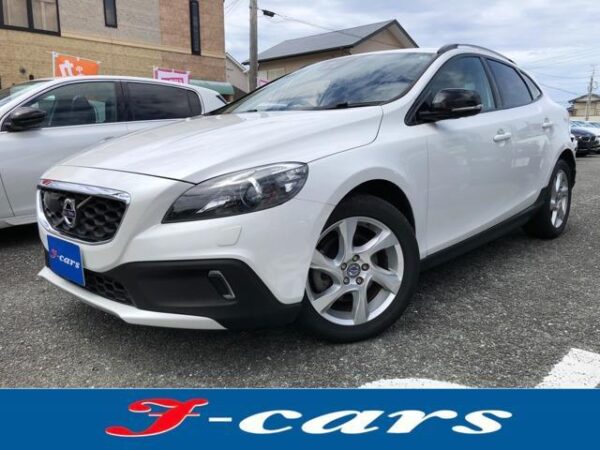 Ref:AUX-18731407 VOLVO V40 2014