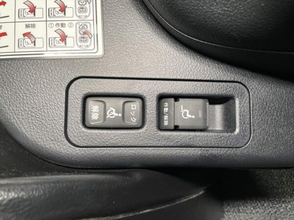 Ref:AUX-18742475 TOYOTA ESQUIRE 2018 - Image 13