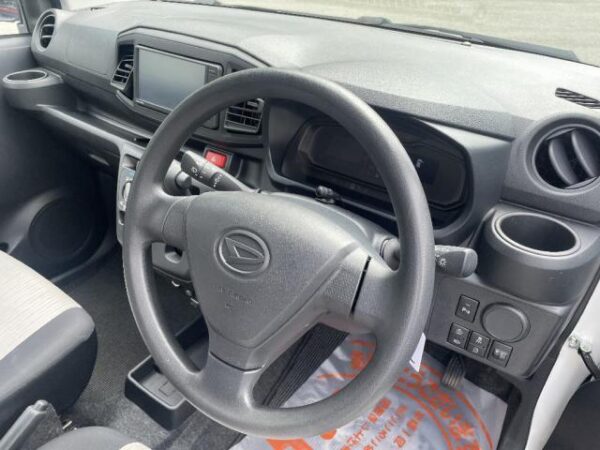 Ref:AUX-18745797 DAIHATSU MIRA E:S 2022 - Image 9