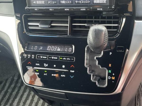 Ref:AUX-18746044 TOYOTA ESTIMA 2017 - Image 13