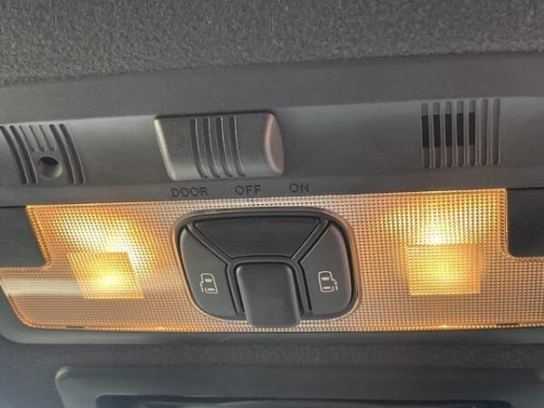 Ref:AUX-18746044 TOYOTA ESTIMA 2017 - Image 16