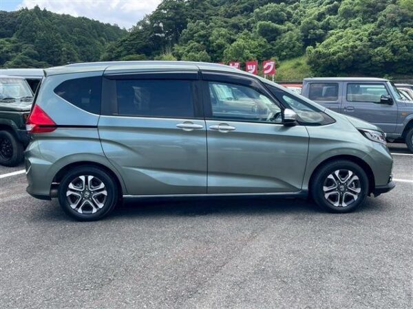 Ref:AUX-18746077 HONDA FREED HYBRID 2022 - Image 13