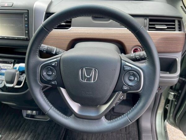 Ref:AUX-18746077 HONDA FREED HYBRID 2022 - Image 14