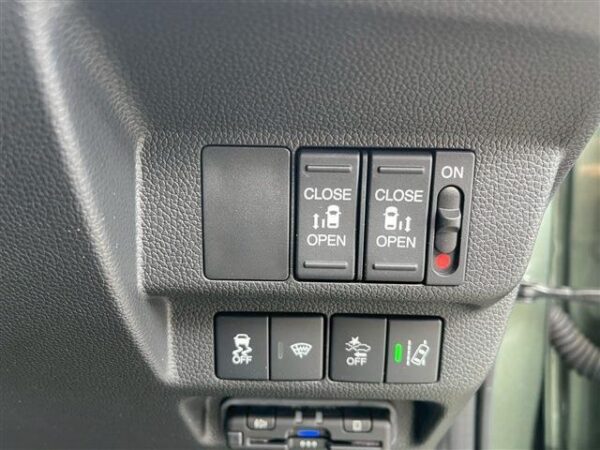 Ref:AUX-18746077 HONDA FREED HYBRID 2022 - Image 17