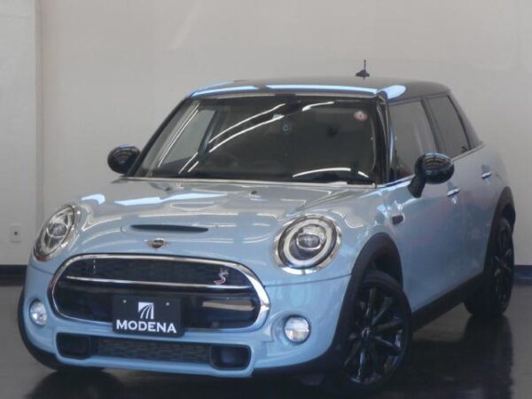 Ref:AUX-18752893 MINI MINI 2018
