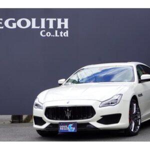 2018 Maserati Quattroporte white gasoline used car Japan export
