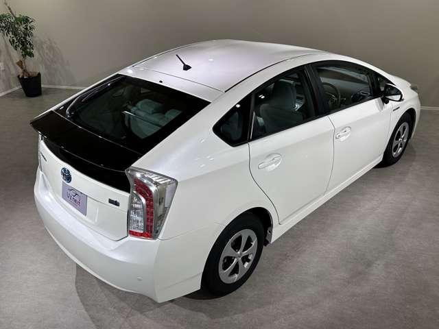 Ref:AUX-18757383 TOYOTA PRIUS 2015 14 Ref:AUX-18757383 TOYOTA PRIUS 2015 - Image 14