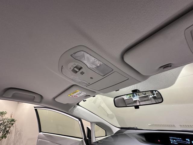 Ref:AUX-18757383 TOYOTA PRIUS 2015 17 Ref:AUX-18757383 TOYOTA PRIUS 2015 - Image 17