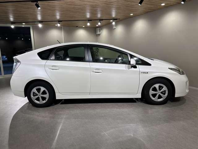 Ref:AUX-18757383 TOYOTA PRIUS 2015 4 Ref:AUX-18757383 TOYOTA PRIUS 2015 - Image 4