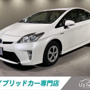 2015 Toyota Prius pearl hybrid used car Japan export
