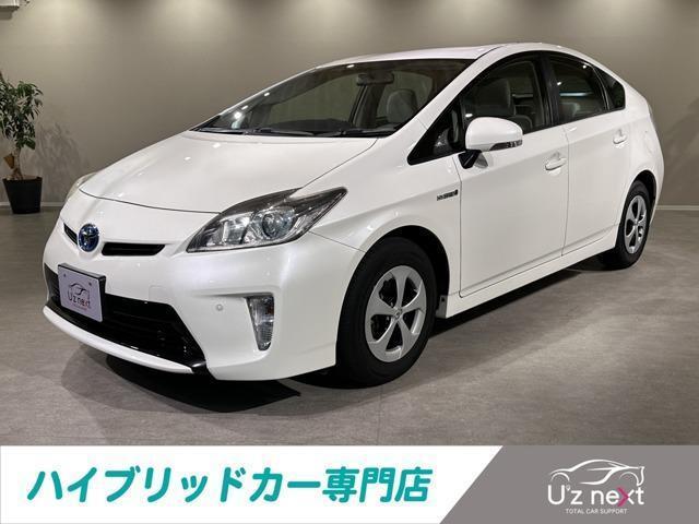 Ref:AUX-18757383 TOYOTA PRIUS 2015 1 2015 Toyota Prius pearl hybrid used car Japan export