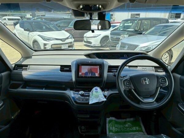 Ref:AUX-18760455 HONDA FREED HYBRID 2017 - Image 2