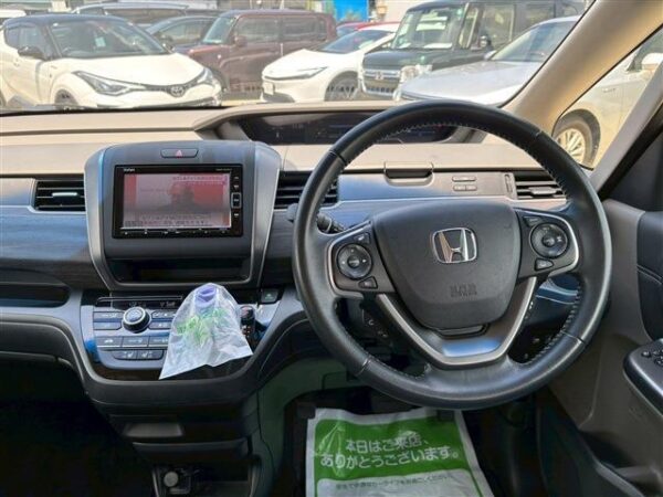 Ref:AUX-18760455 HONDA FREED HYBRID 2017 - Image 15