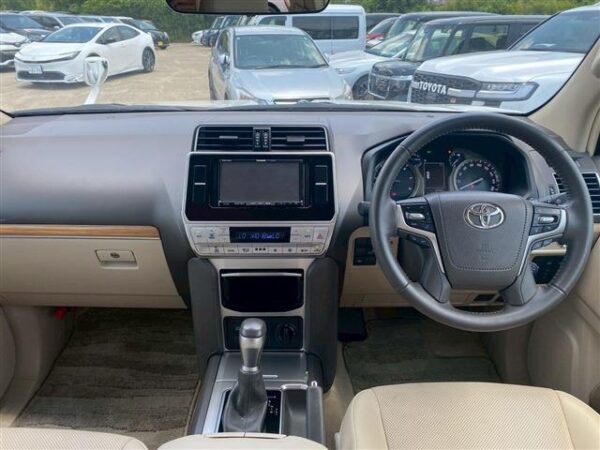 Ref:AUX-18760458 TOYOTA LAND CRUISER PRADO 2022 - Image 2