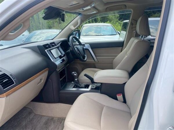 Ref:AUX-18760458 TOYOTA LAND CRUISER PRADO 2022 - Image 12