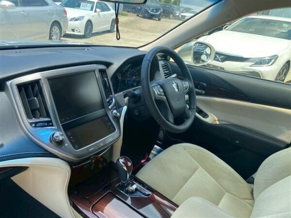 Ref:AUX-18760459 TOYOTA CROWN HYBRID 2015 - Image 11