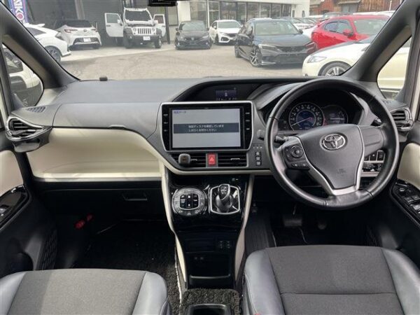 Ref:AUX-18775433 TOYOTA NOAH 2018 - Image 12