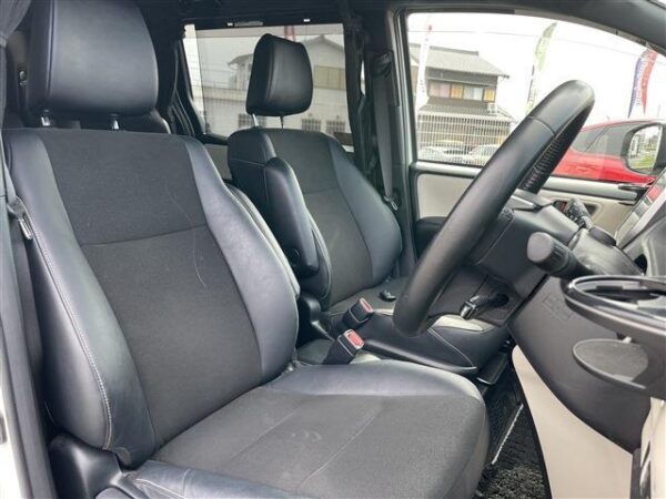 Ref:AUX-18775433 TOYOTA NOAH 2018 - Image 10