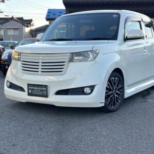 2010 Toyota Bb pearl gasoline used car Japan export