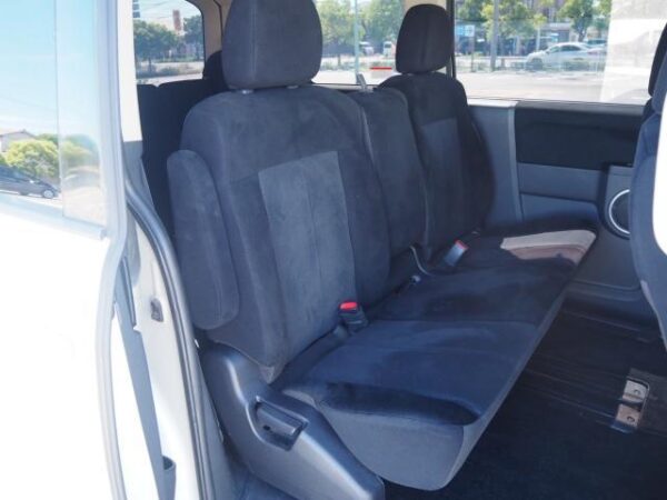Ref:AUX-18782540 MITSUBISHI DELICA D:5 2010 - Image 12