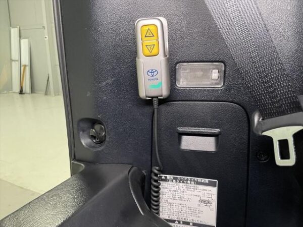 Ref:AUX-18789814 TOYOTA VOXY 2013 - Image 12