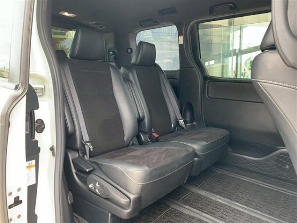 Ref:AUX-18790241 TOYOTA NOAH 2017 - Image 15