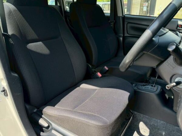 Ref:AUX-18801320 TOYOTA PROBOX 2017 - Image 12