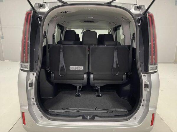 Ref:AUX-18801334 TOYOTA NOAH 2020 - Image 6