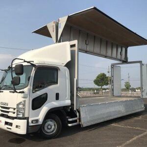 2019 Isuzu Forward white diesel used car Japan export