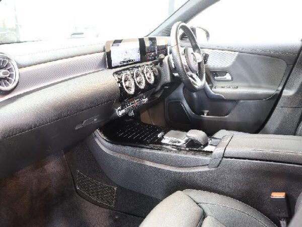 Ref:AUX-18805083 MERCEDES BENZ A-CLASS 2018 - Image 2