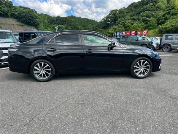 Ref:AUX-18805372 TOYOTA MARK X 2018 - Image 11