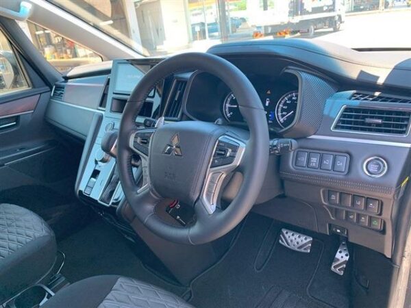 Ref:AUX-18805381 MITSUBISHI DELICA D:5 2024 - Image 14