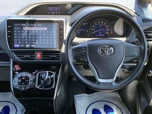 Ref:AUX-18805643 TOYOTA VOXY 2020 - Image 18