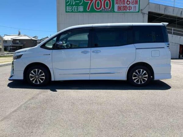 Ref:AUX-18805643 TOYOTA VOXY 2020 - Image 10