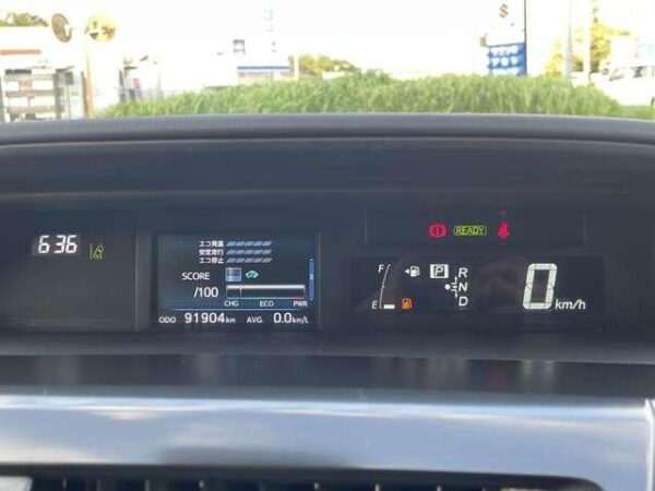 Ref:AUX-18814991 TOYOTA PRIUS ALPHA 2018 - Image 17