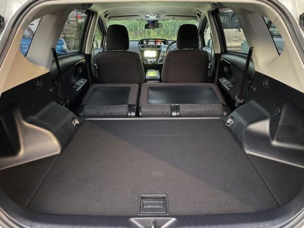 Ref:AUX-18814991 TOYOTA PRIUS ALPHA 2018 - Image 20