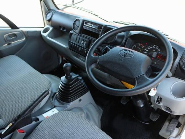 Ref:AUX-18816983 TOYOTA DYNA TRUCK 2017 - Image 3